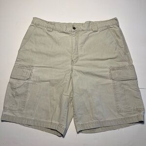 L.L. Bean Natural Fit Cargo Shorts Mens Size 36 Khaki 100% Cotton Item ID# OGXS9